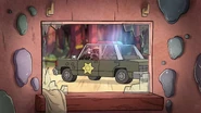 S1e3 police car