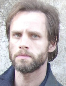 images4.wikia.nocookie.net/__cb20130406201303/walkingdead/images/4/46/AllenWttT.png