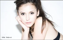 Nina dobrev