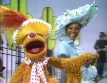 JulieAndrews-OneStepIntoSpring-FozzieGoof