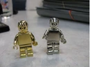 200px-C3-polegogold1.jpg