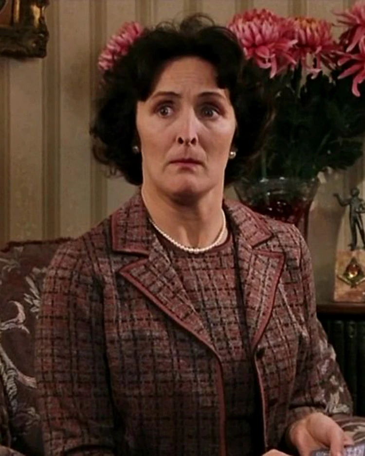 Petunia Dursley née Evans.