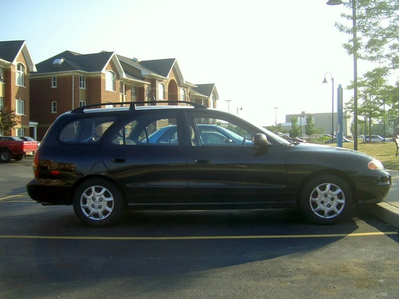 1999 Hyundai Elantra station wagon