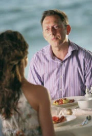 "Henry" und Kate beim Frühstück am Strand