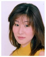 Nao Takamori dubs the voice of Kate Austen