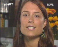Ilona Otto dubs the voice of Claire Littleton