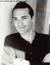 Fabio Boccanera dubs the voice of Sawyer