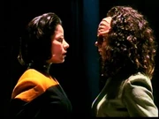 Dvě části B'Elanniny DNA – klingonská a lidská, kompletně odděleny jedna od druhé.