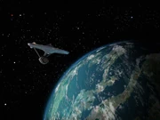 Die Enterprise im Orbit von Capella IV.