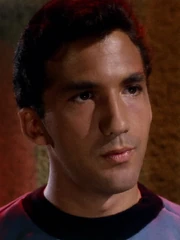 Michael Zaslow als Darnell