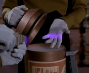 Invidium made visible by a polarity scanner