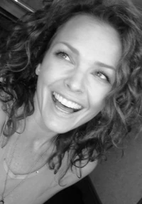 Dina Meyer