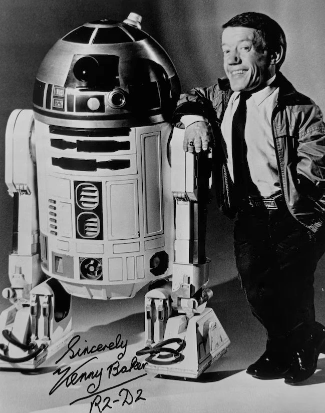 Kenny Baker with R2-D2
