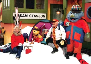 The cast of Sesam Stasjon