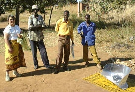 Image:Solar_cooker_production_in_Nkhotakota.jpg