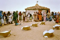 CooKit solar panel cookers in the Iridimi refugee camp in Chad