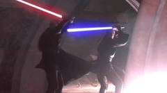 Dooku ja Anakin taistelevat Dookun piilohangaarissa.