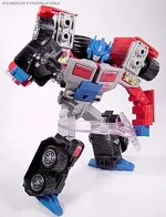 The light-up sword and articulation are so Playskoolish.