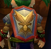 Gnome female with Furen's Favor strapped to her back